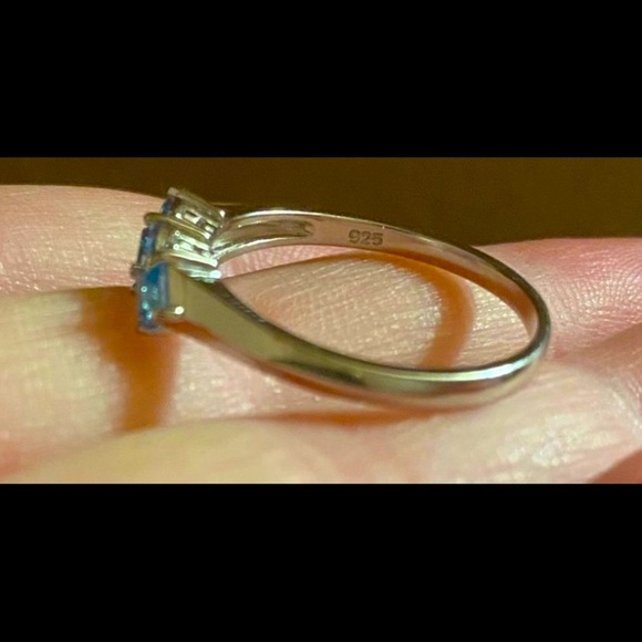Natural Blue Topaz Ring S925